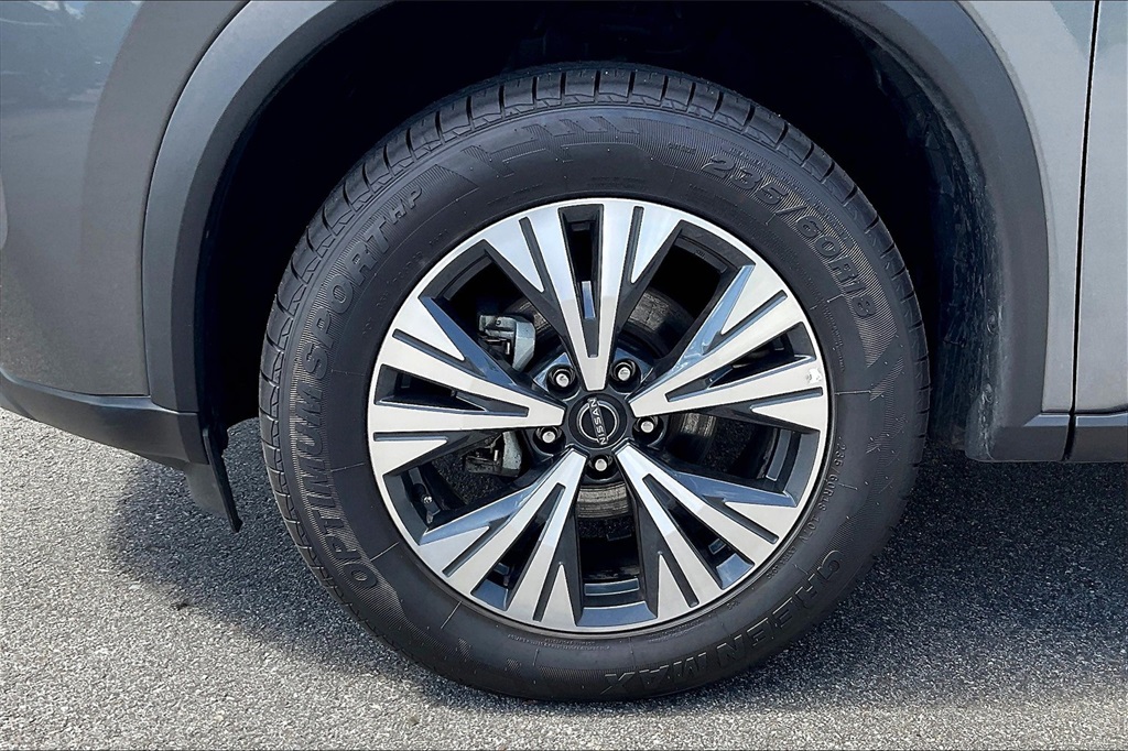 2023 Nissan Rogue SV - Photo 7