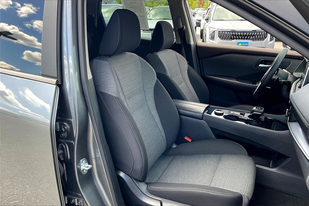 2023 Nissan Rogue SV - Photo 10