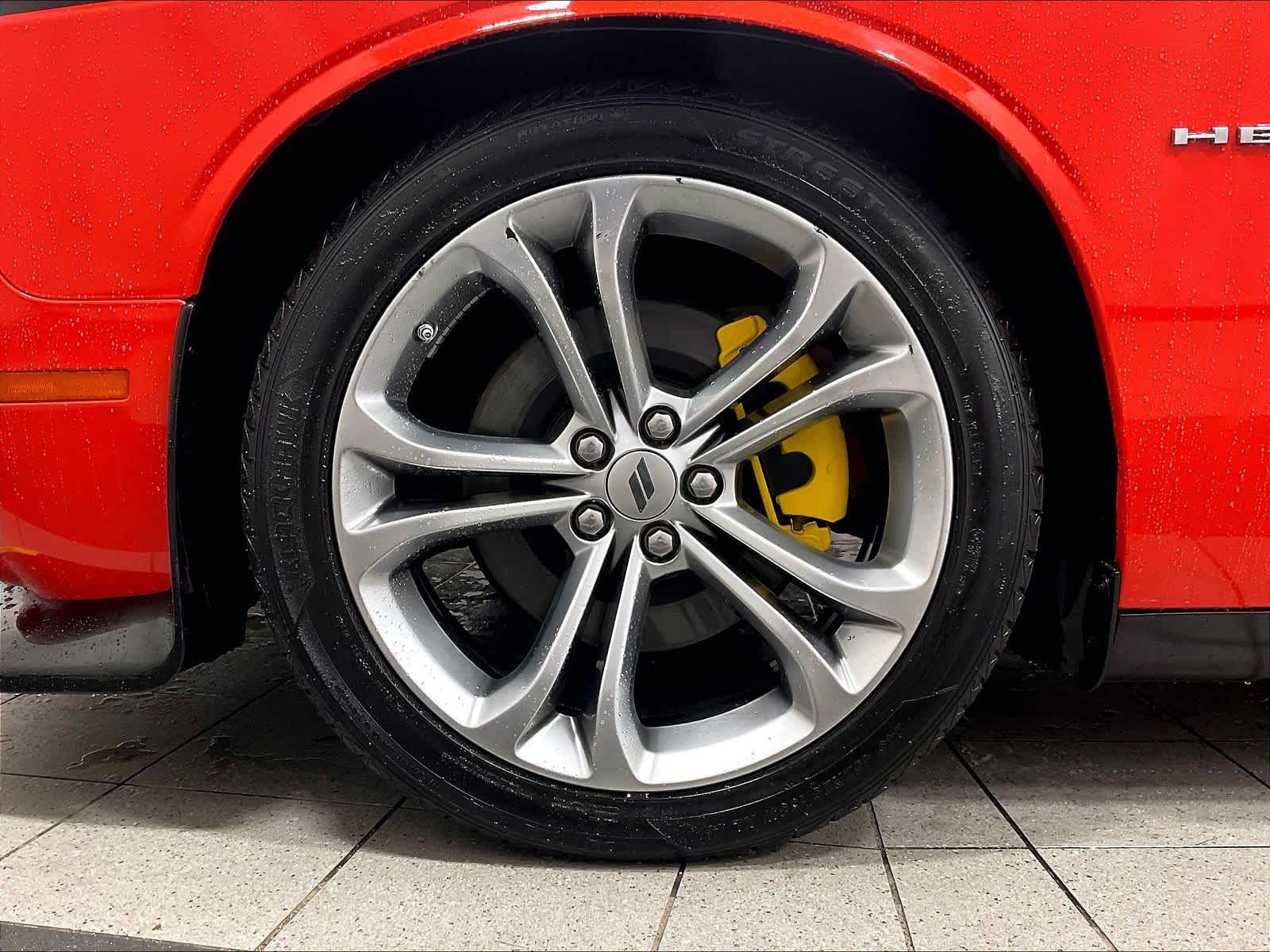 2022 Dodge Challenger R/T - Photo 7