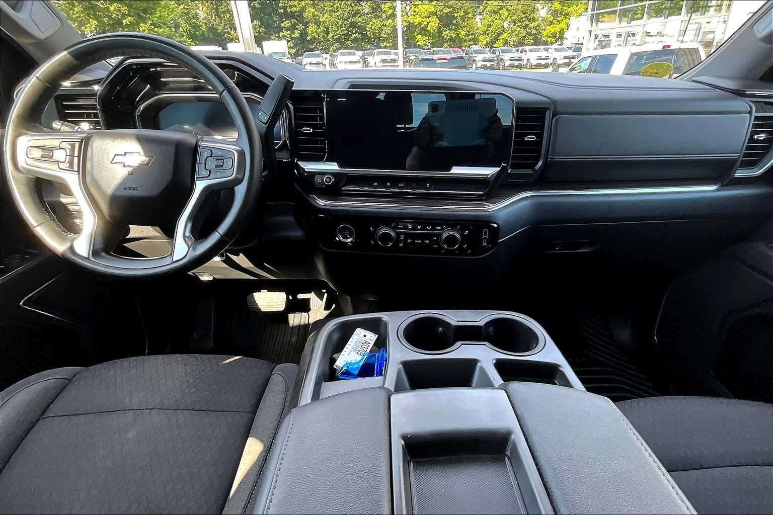 2023 Chevrolet Silverado 1500 LT - Photo 21