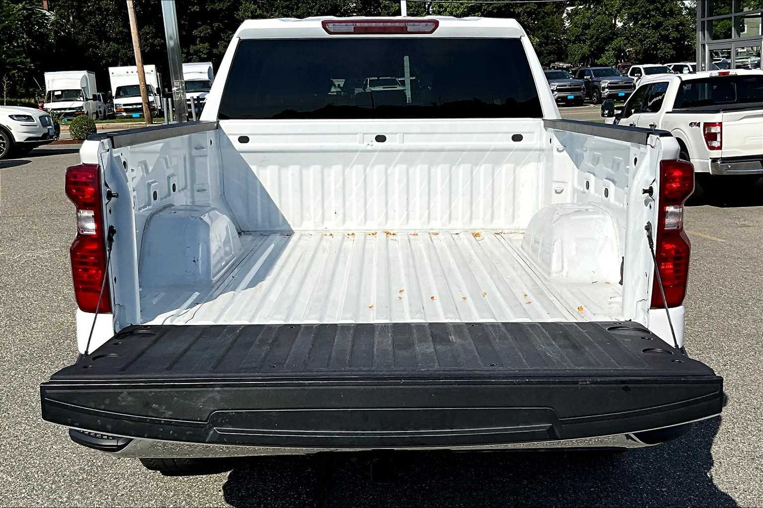 2023 Chevrolet Silverado 1500 LT - Photo 30