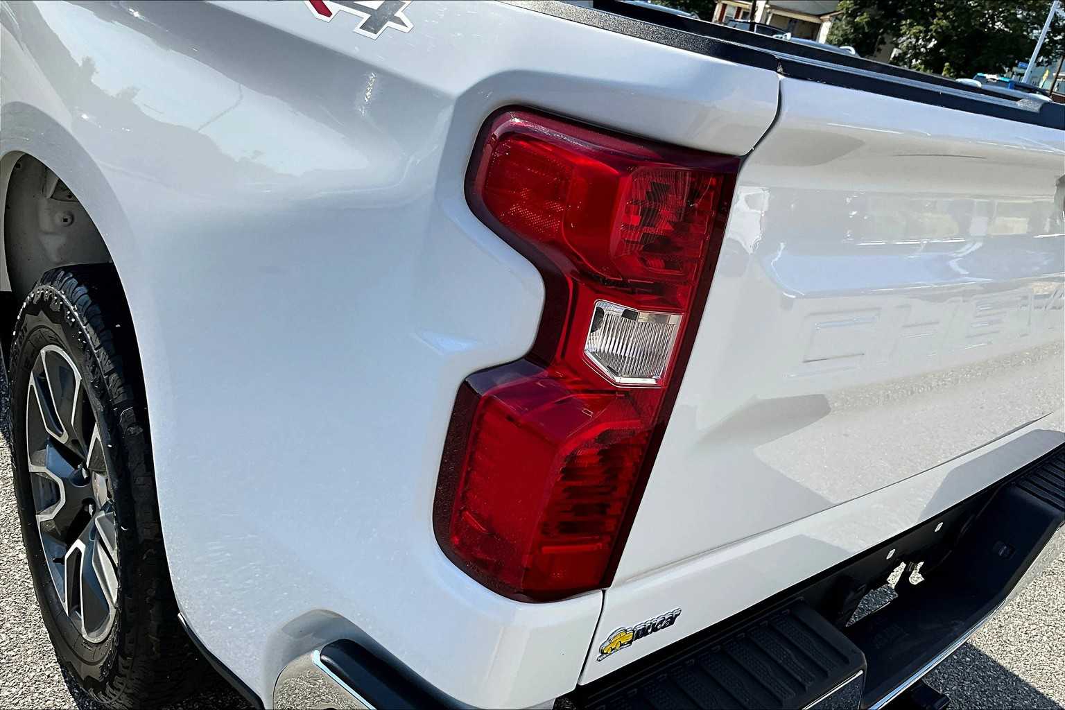 2023 Chevrolet Silverado 1500 LT - Photo 33