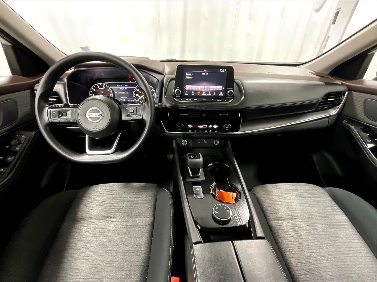 2021 Nissan Rogue SV - Photo 21