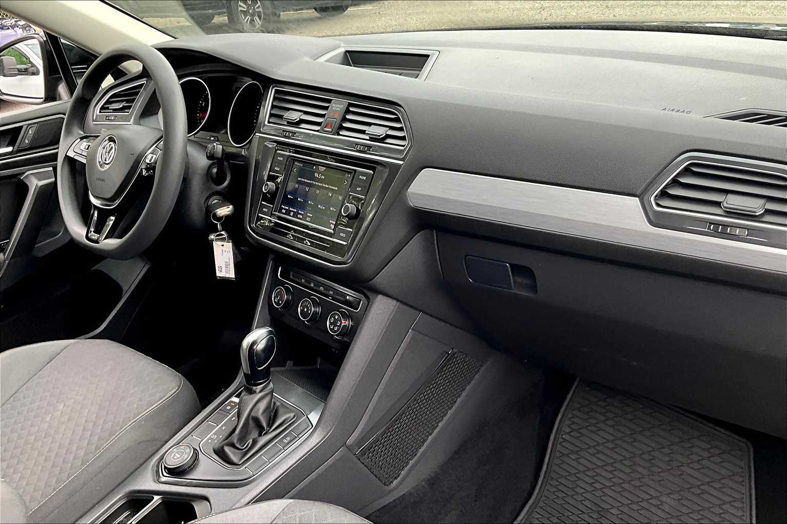 2021 Volkswagen Tiguan S - Photo 14