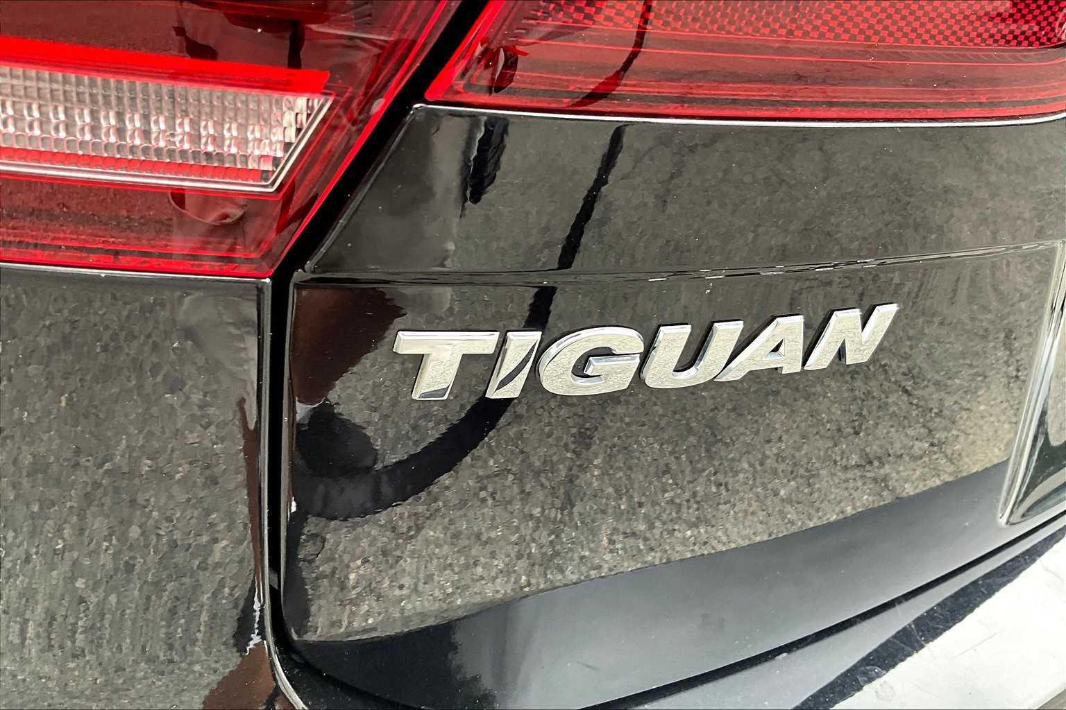 2021 Volkswagen Tiguan S - Photo 25