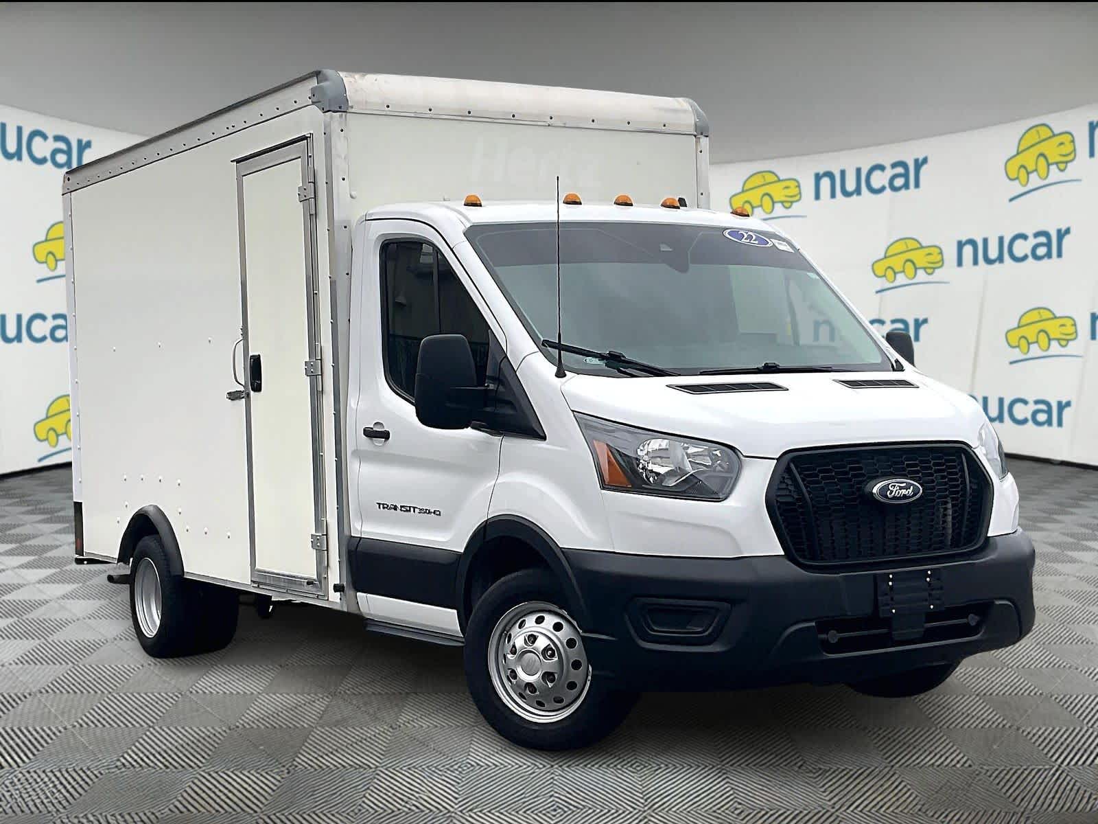 2022 Ford Transit Cutaway Base's photo
