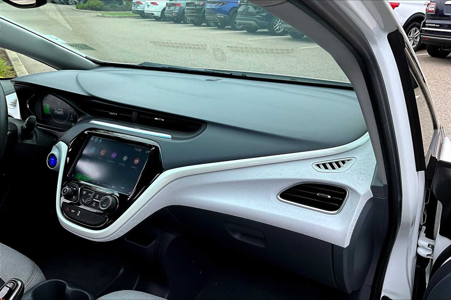 2017 Chevrolet Bolt EV LT - Photo 13