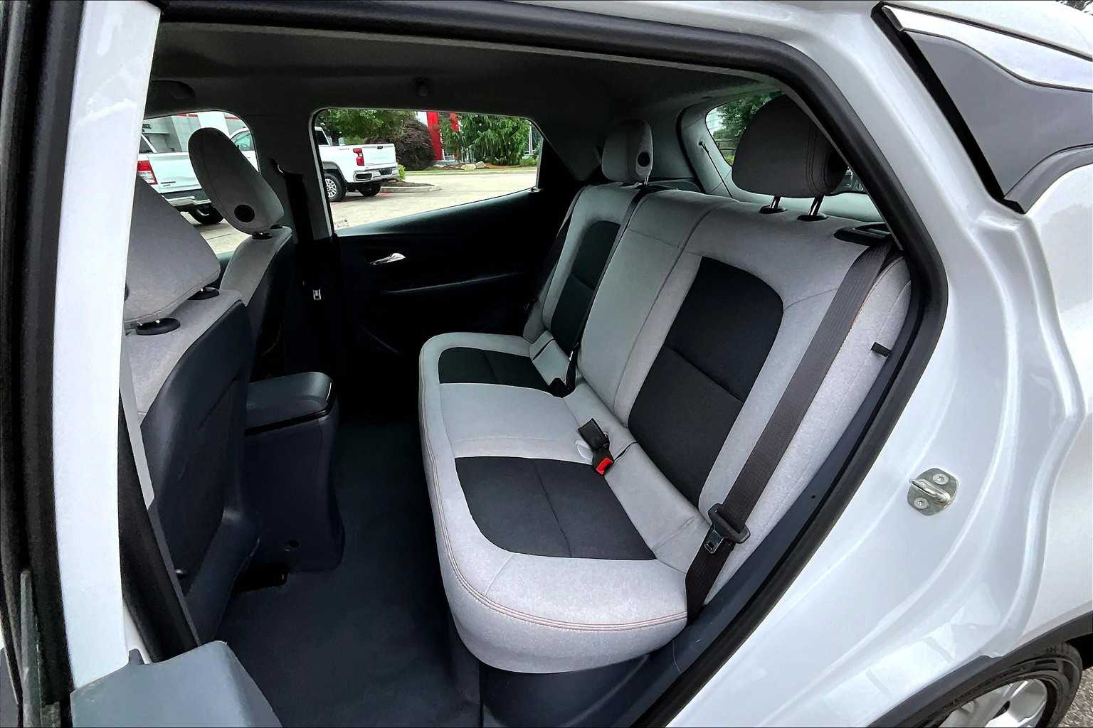 2017 Chevrolet Bolt EV LT - Photo 15
