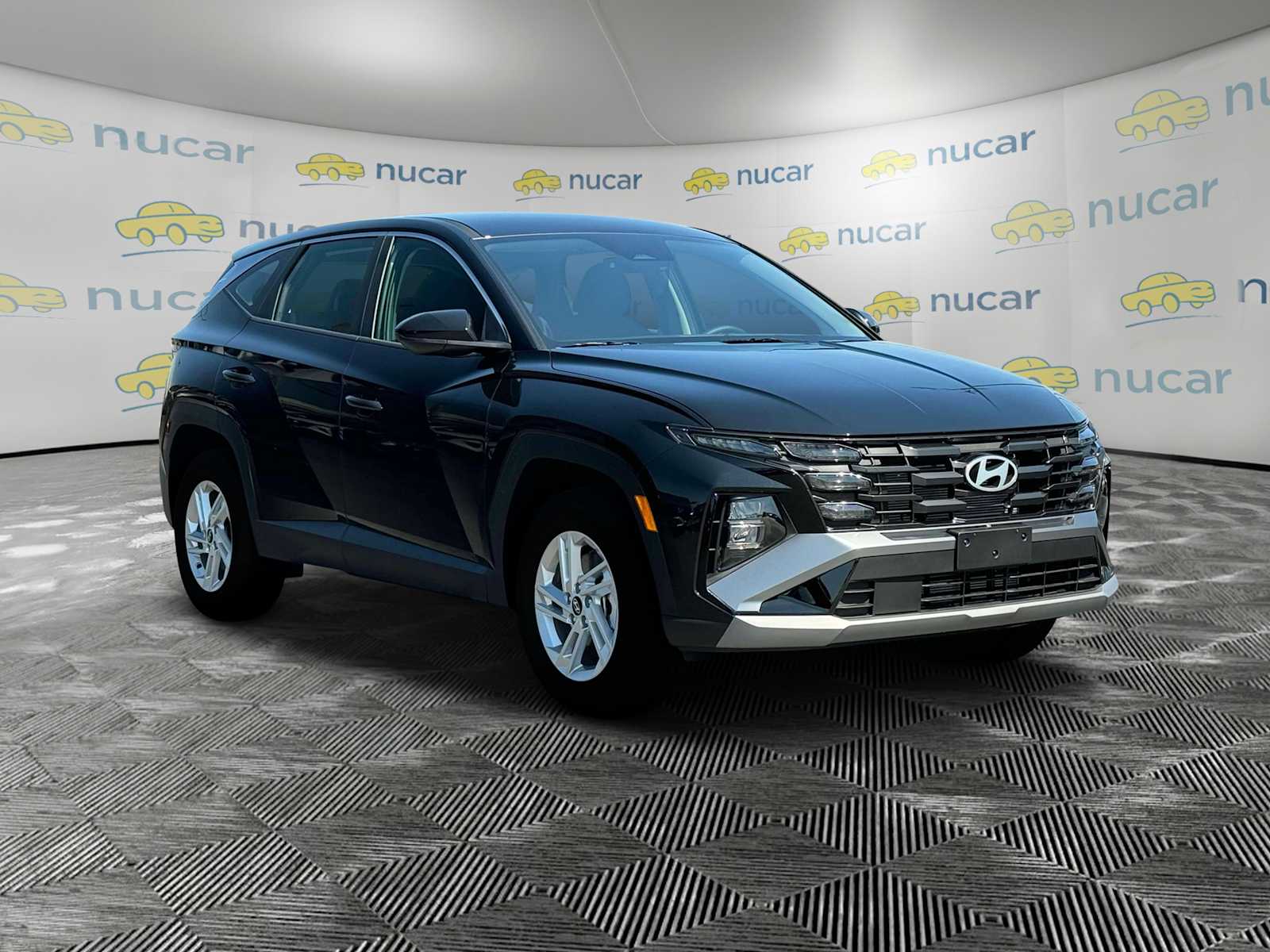 2025 Hyundai Tucson SE - Photo 1
