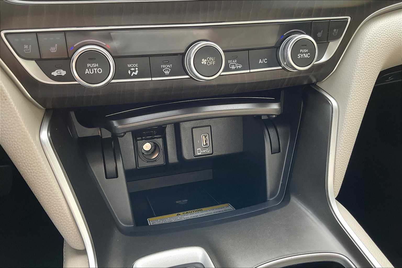 2018 Honda Accord Touring 2.0T - Photo 26