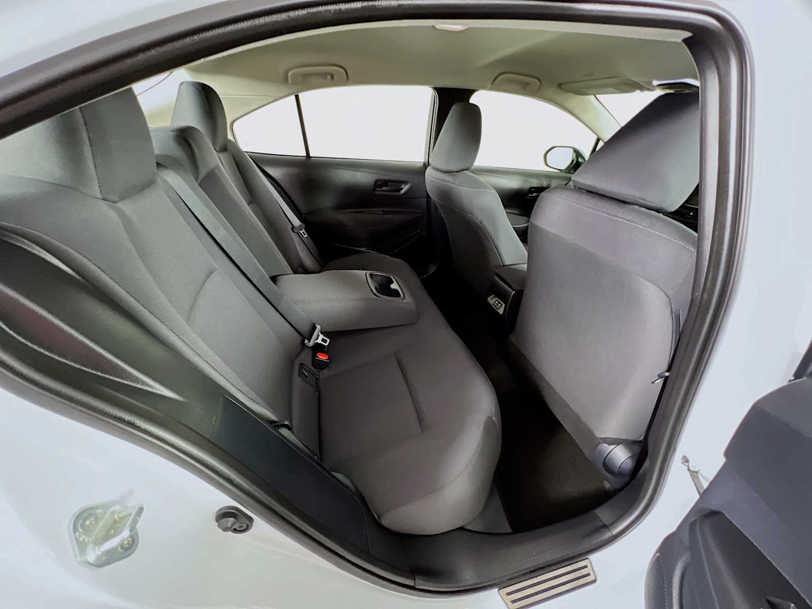 2024 Toyota Corolla LE - Photo 25