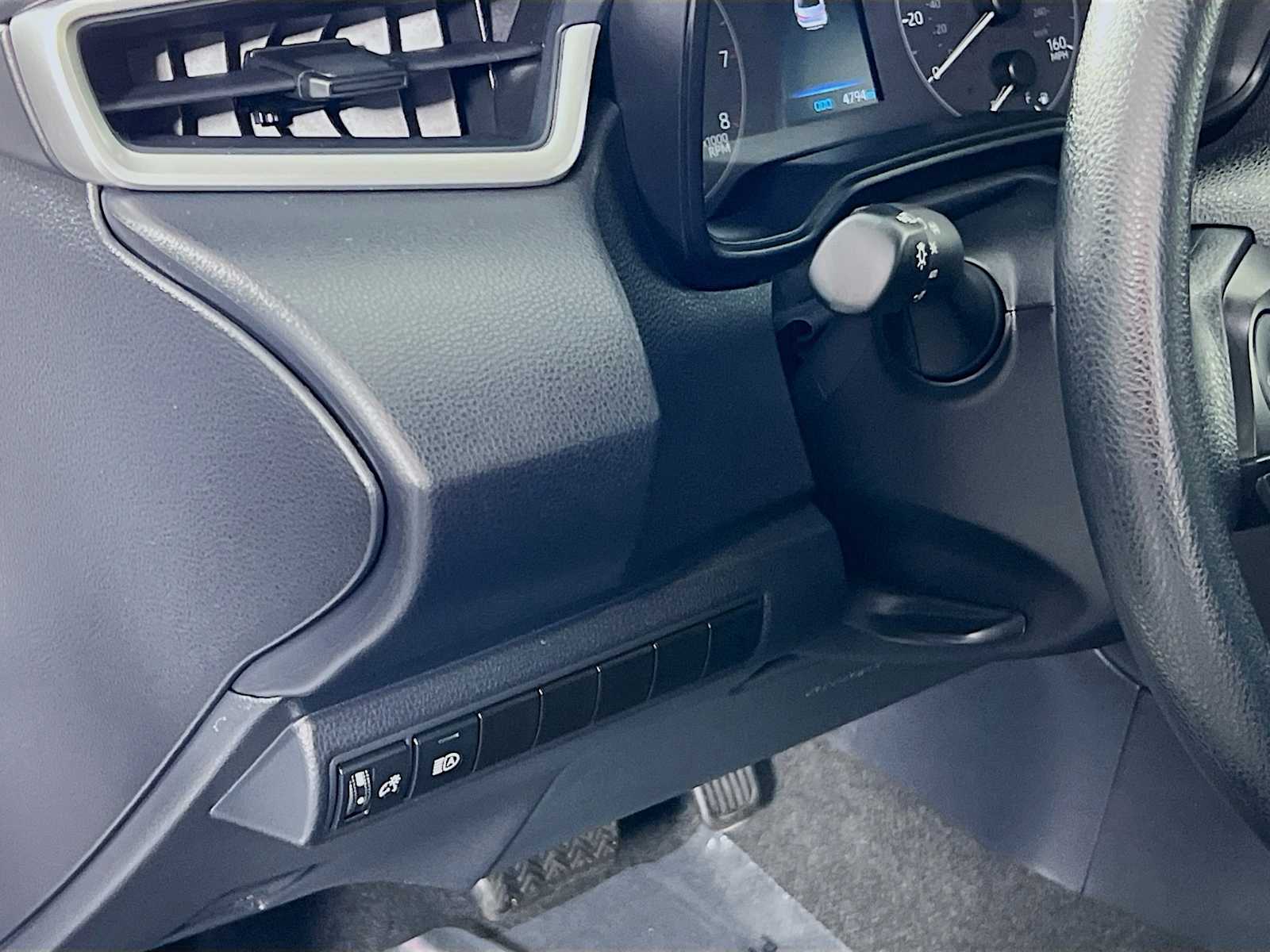 2024 Toyota Corolla LE - Photo 10