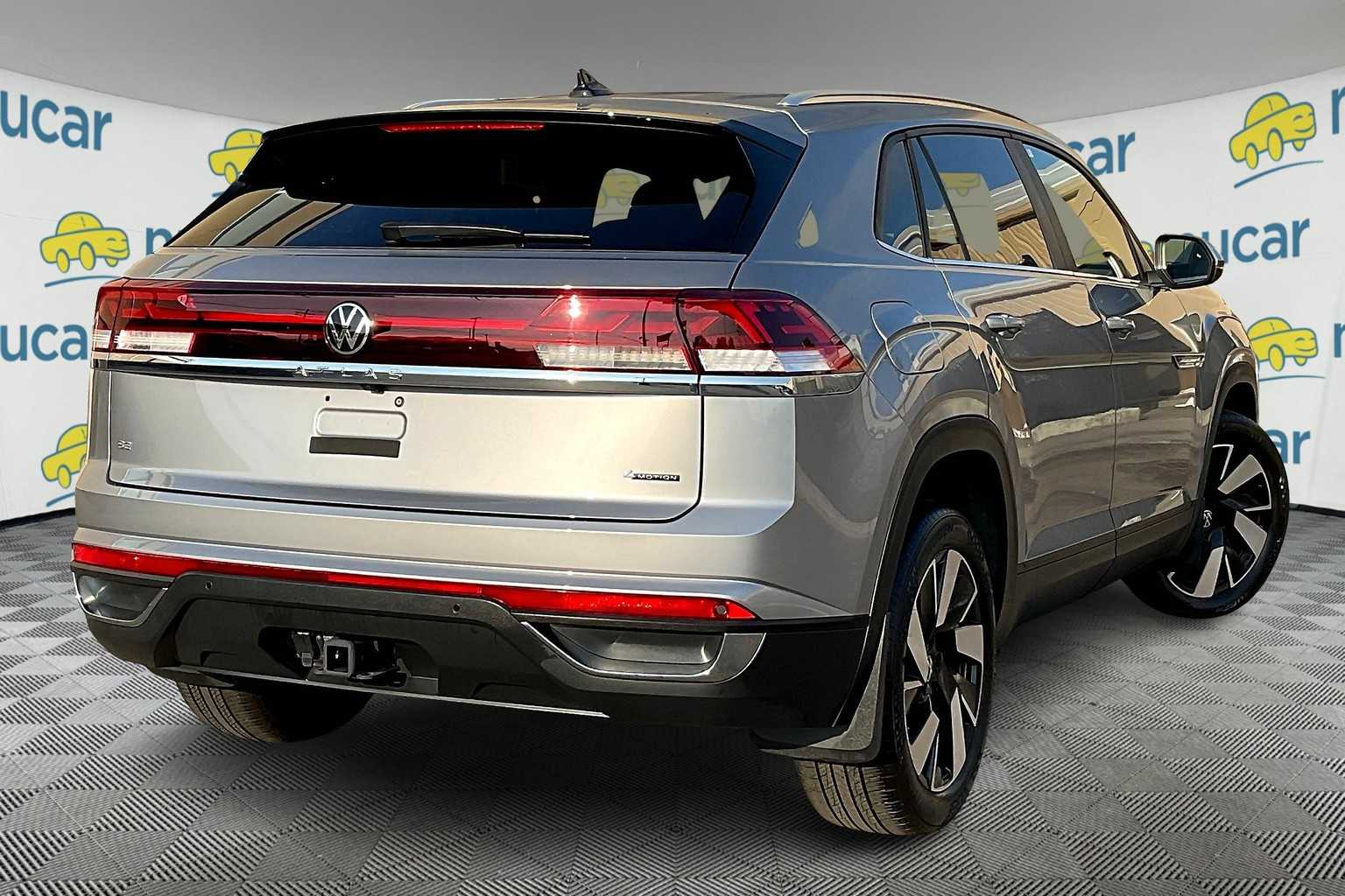 2024 Volkswagen Atlas Cross Sport 2.0T SE w/Technology - Photo 6