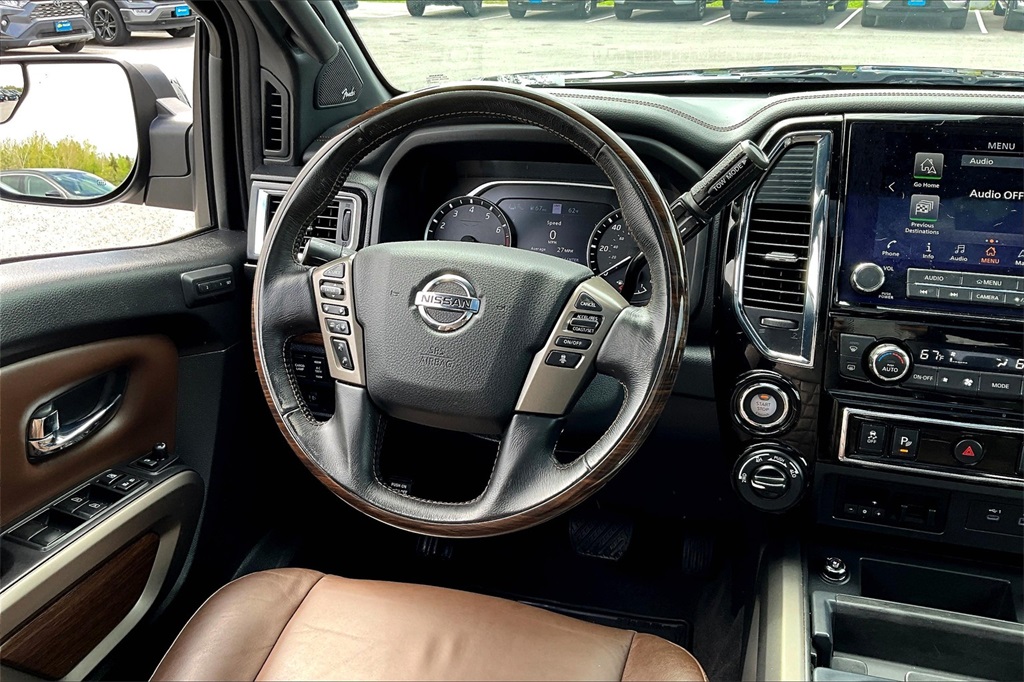 2021 Nissan Titan Platinum Reserve - Photo 17