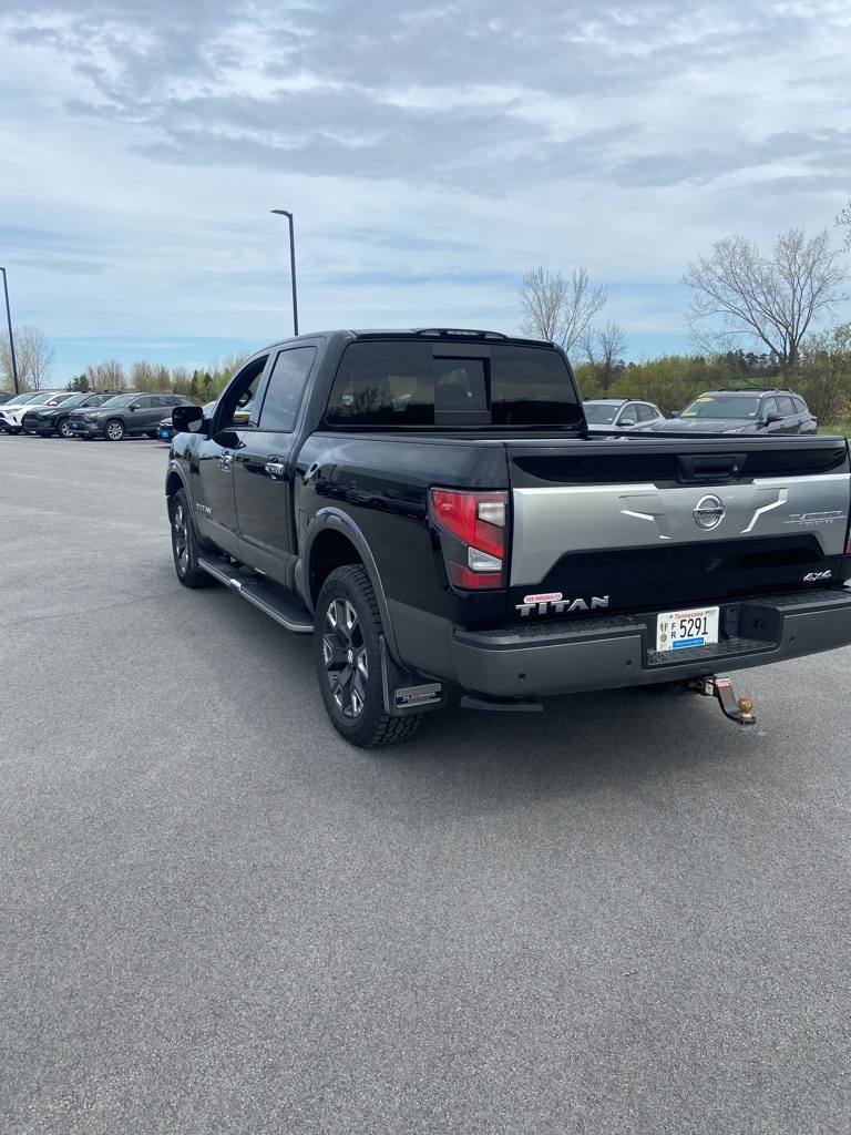 2021 Nissan Titan Platinum Reserve - Photo 3