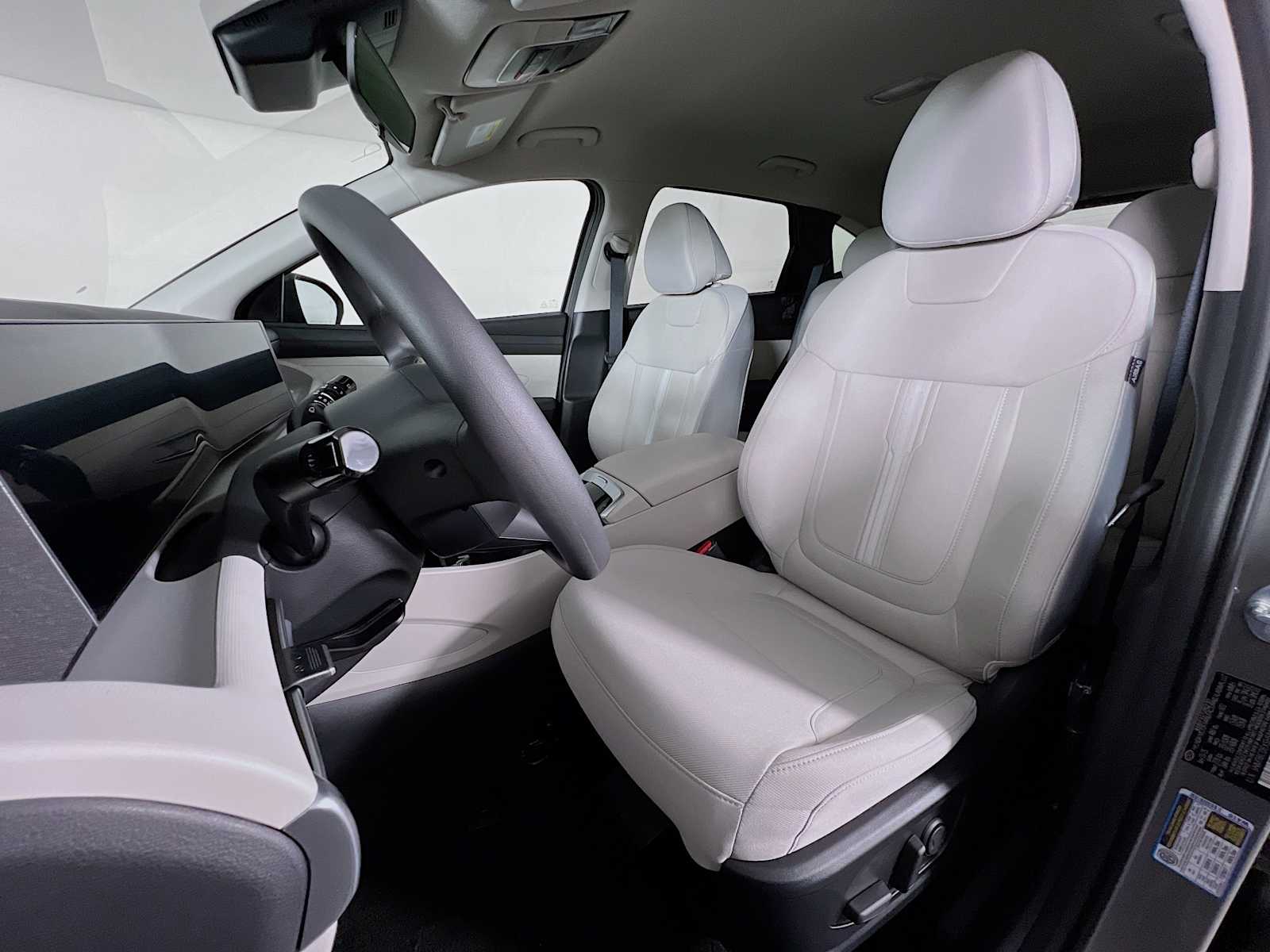 2025 Hyundai Tucson SEL - Photo 12