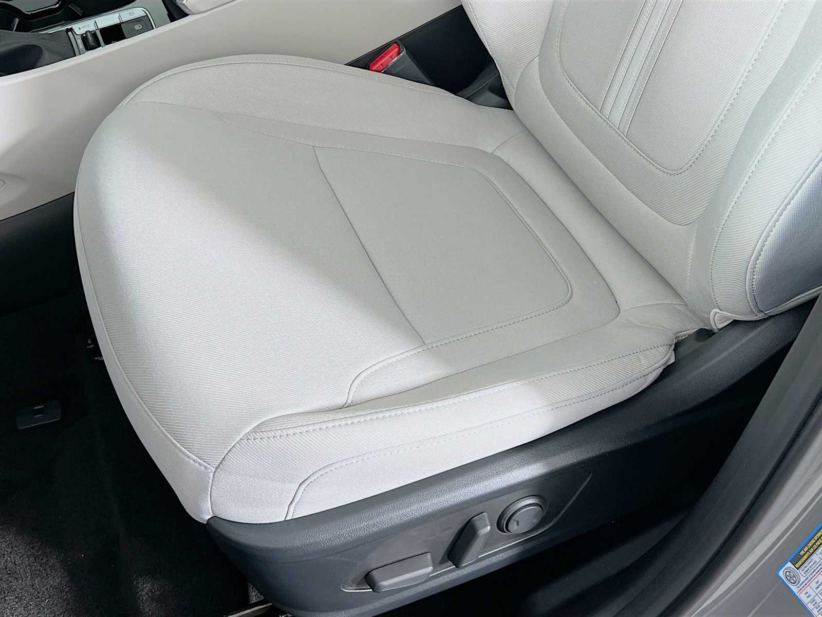 2025 Hyundai Tucson SEL - Photo 17