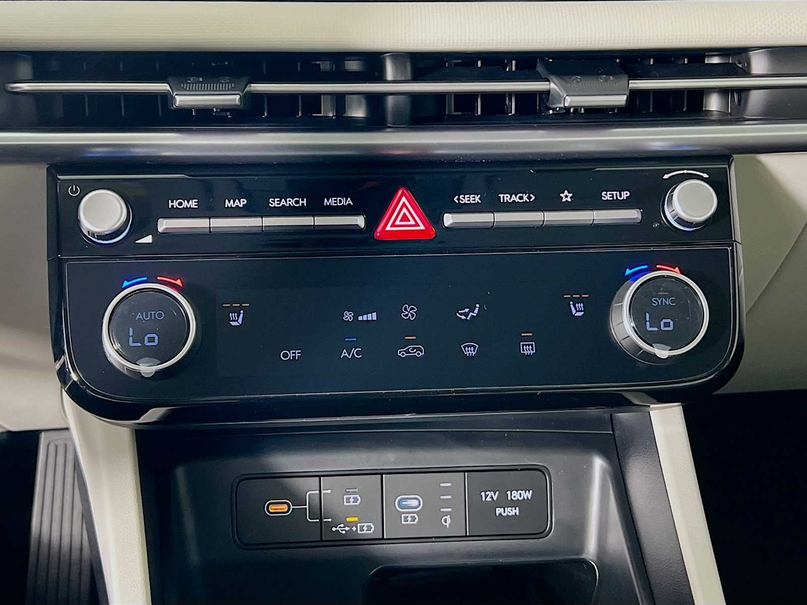 2025 Hyundai Tucson SEL - Photo 10