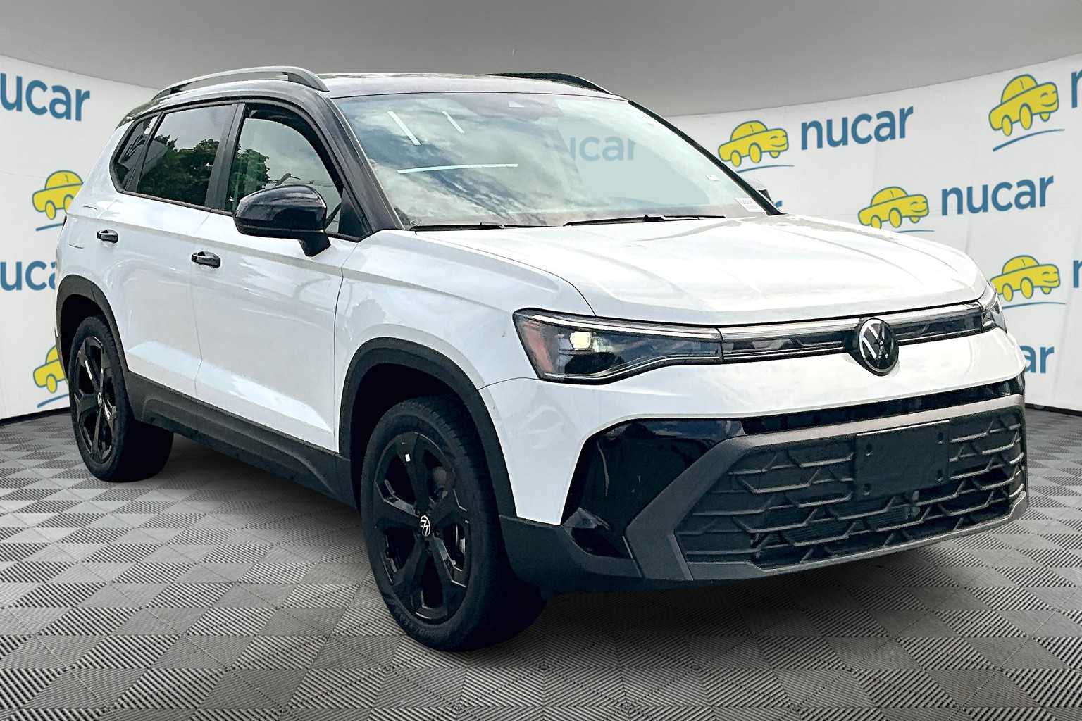 2025 Volkswagen Taos SE Black