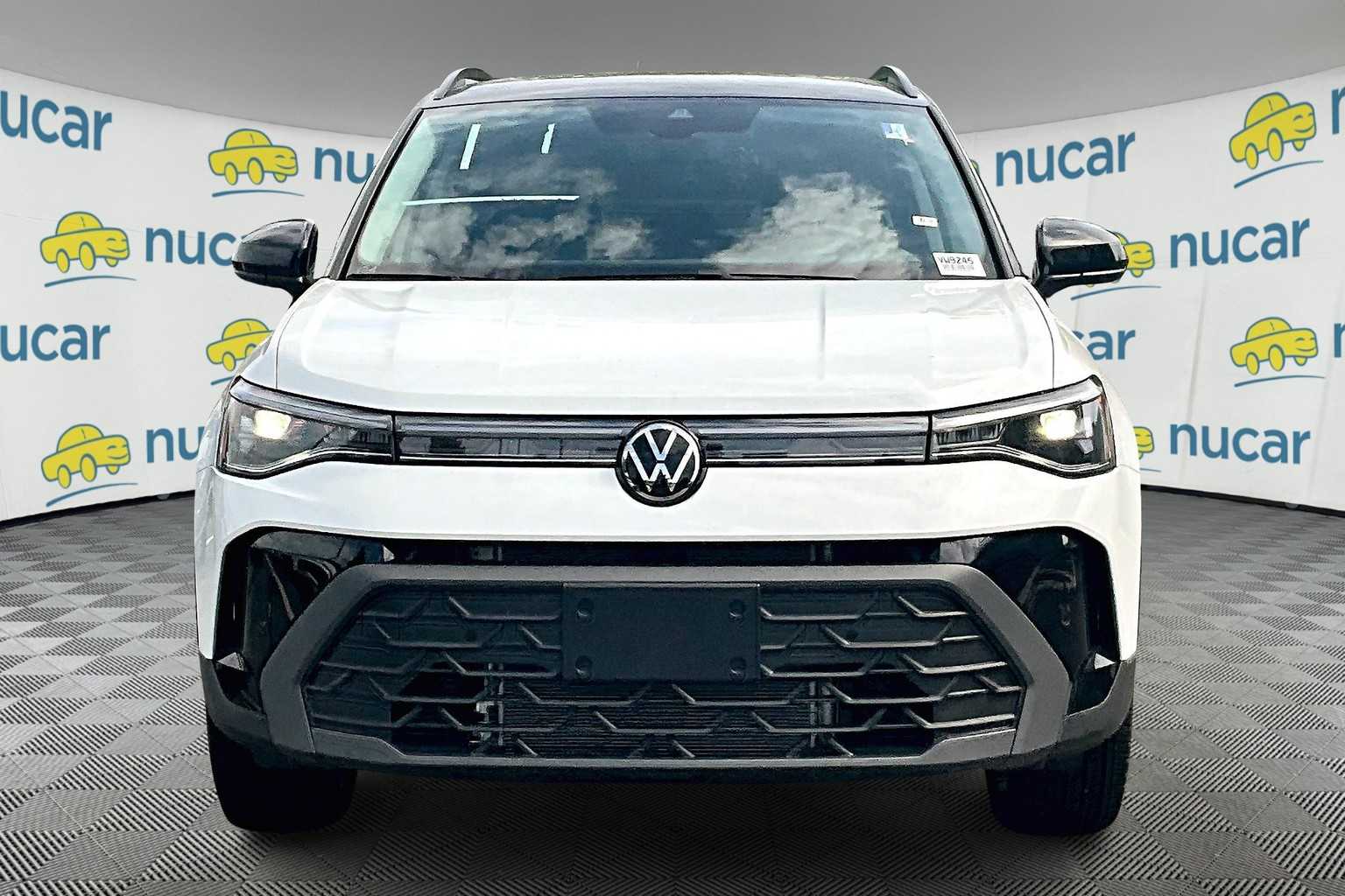 2025 Volkswagen Taos SE Black - Photo 3