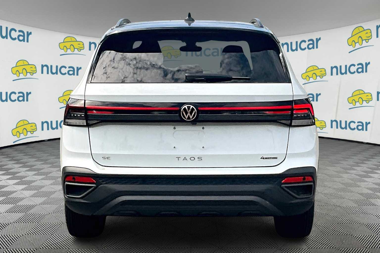 2025 Volkswagen Taos SE Black - Photo 6