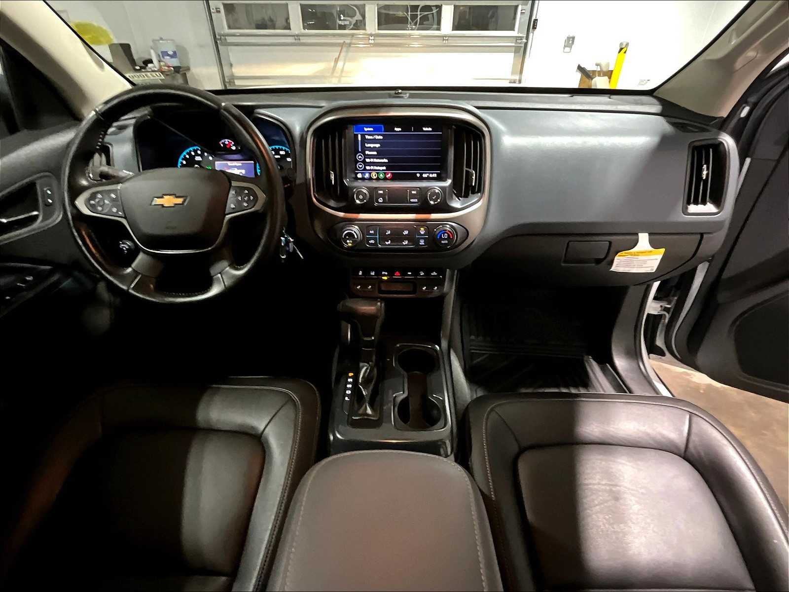 2021 Chevrolet Colorado 4WD Z71 - Photo 21