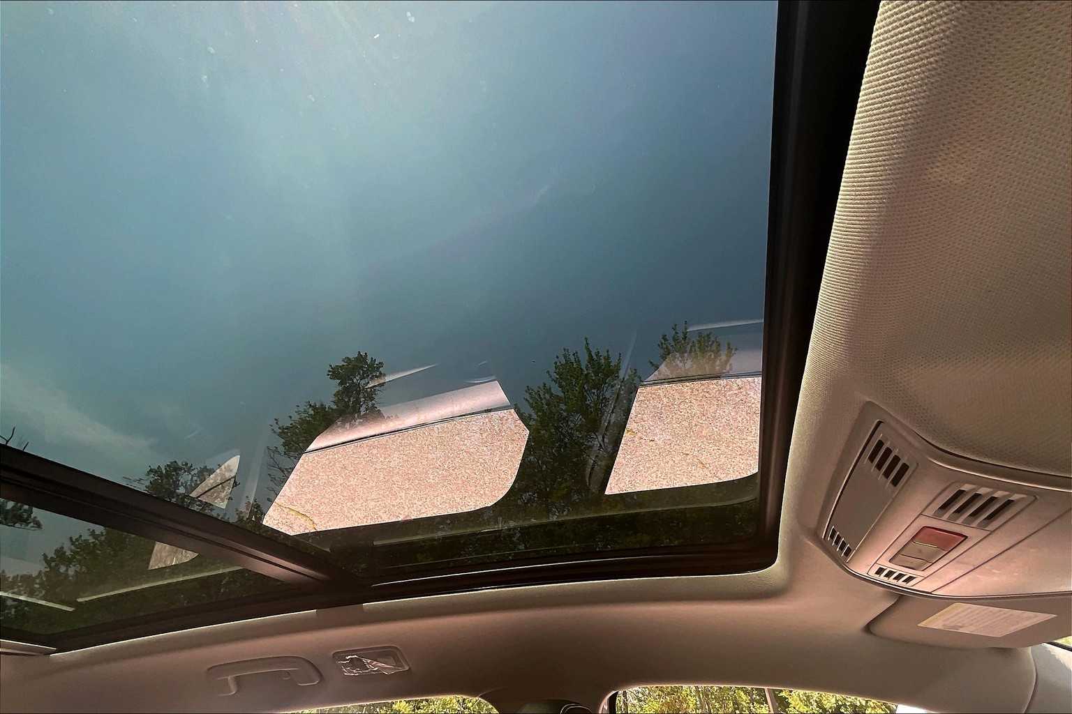 2022 Volkswagen Taos SE - Photo 22