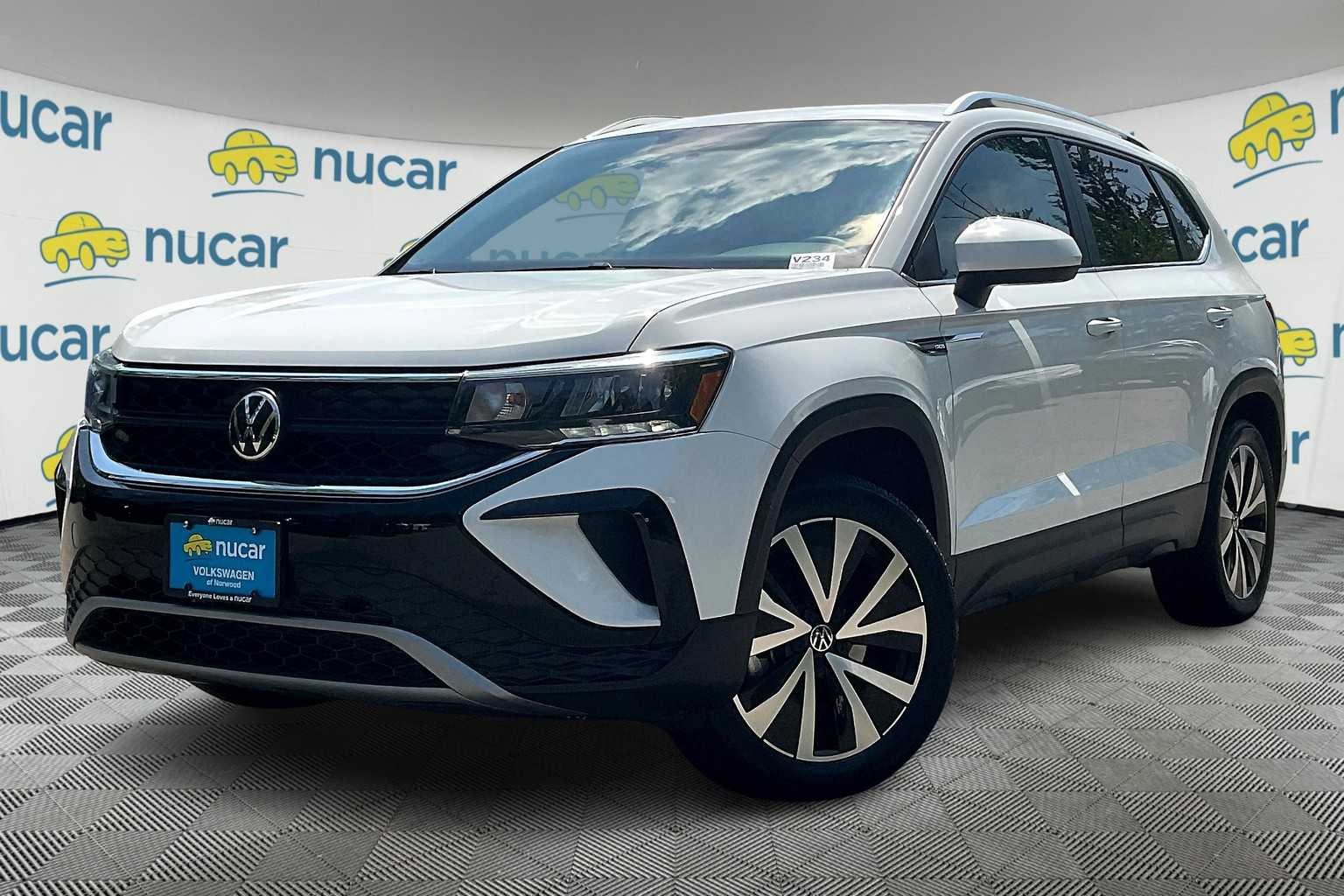 2022 Volkswagen Taos SE - Photo 3