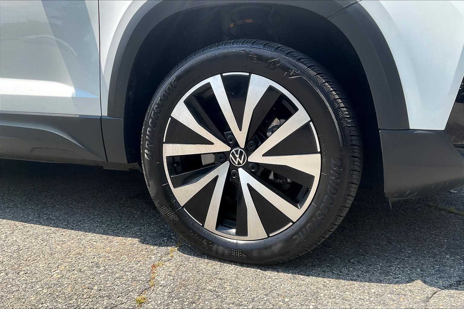 2022 Volkswagen Taos SE - Photo 7