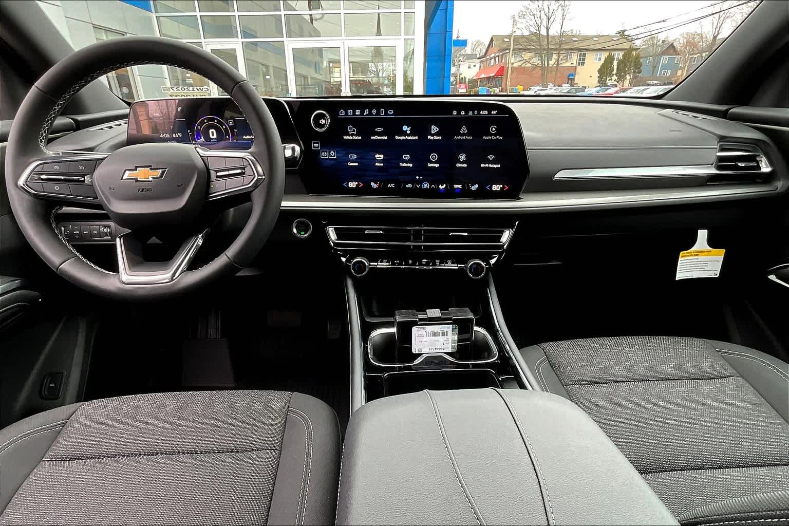 2025 Chevrolet Traverse AWD LT - Photo 12