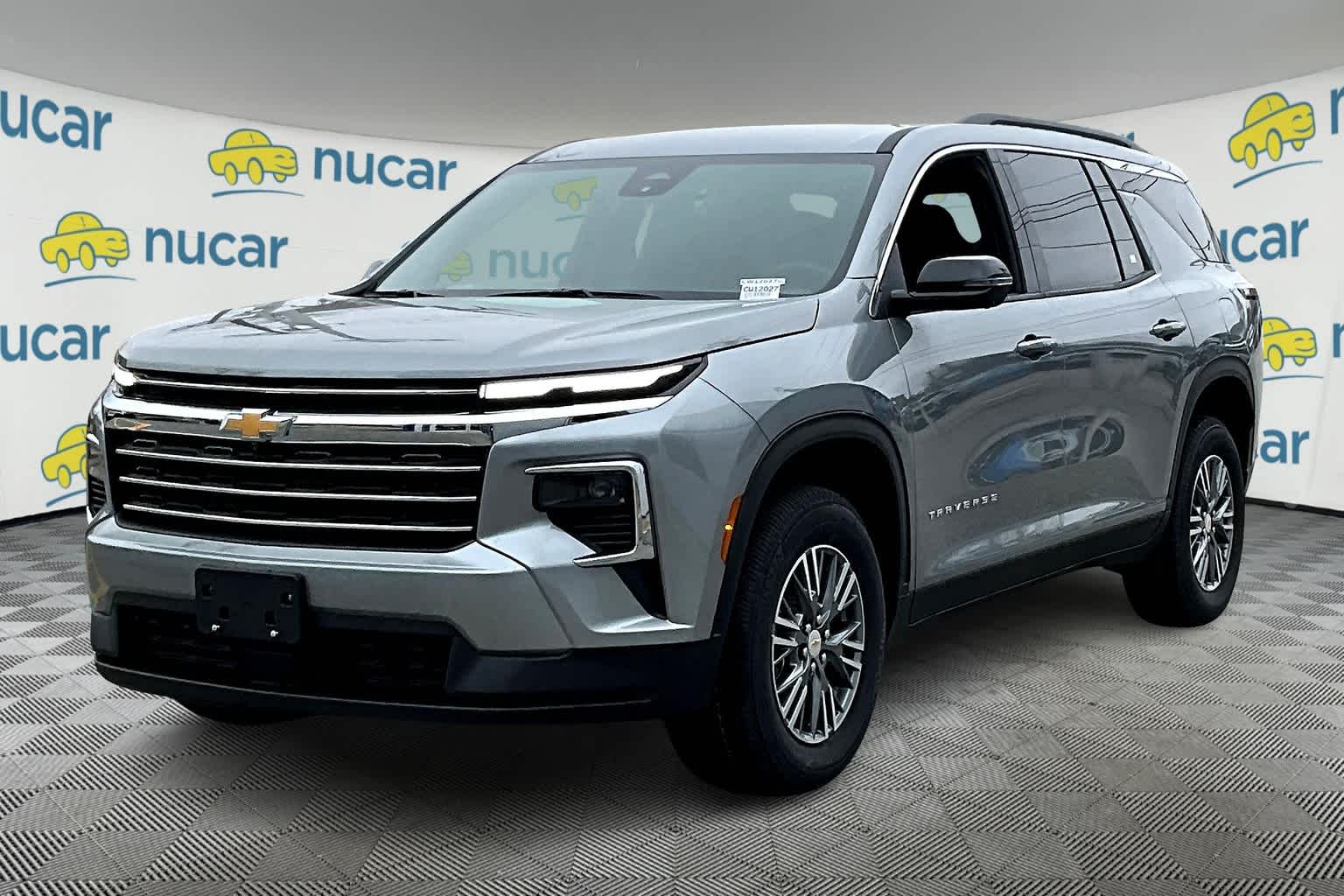 2025 Chevrolet Traverse AWD LT - Photo 4