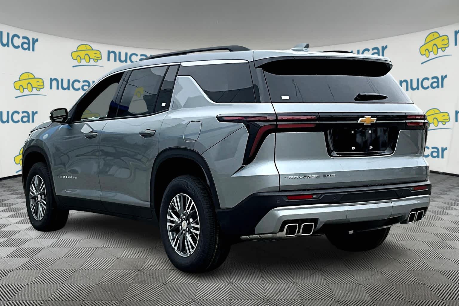 2025 Chevrolet Traverse AWD LT - Photo 5