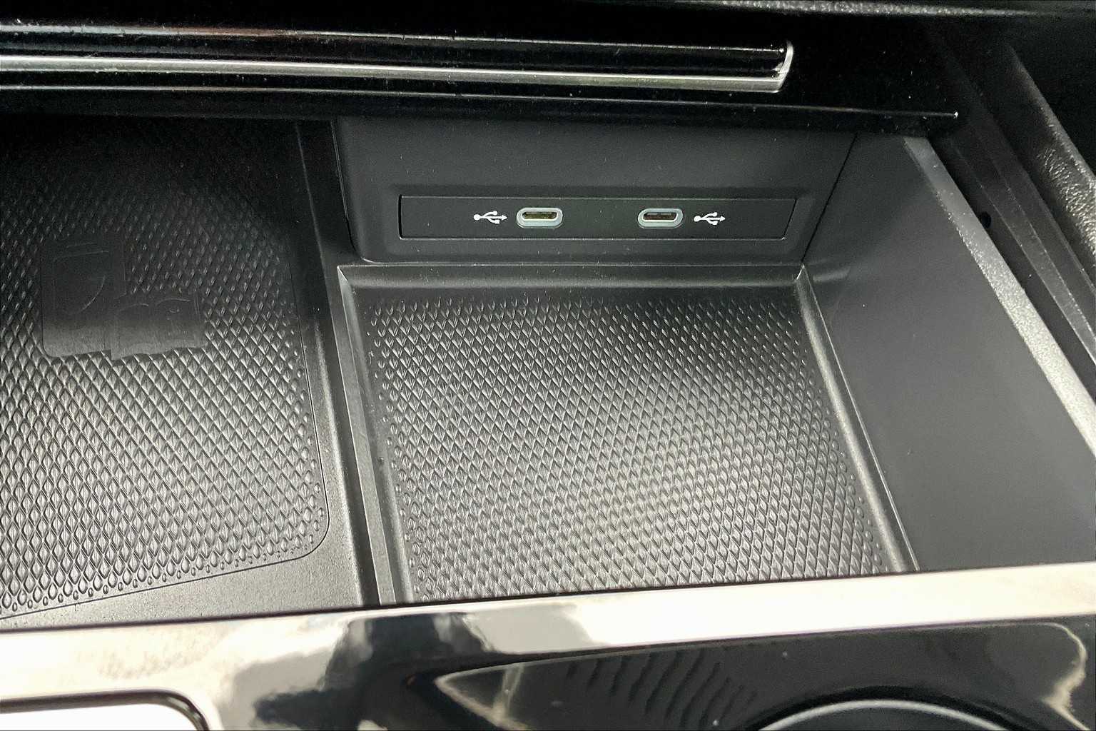 2024 Volkswagen Atlas 2.0T SE w/Technology - Photo 28