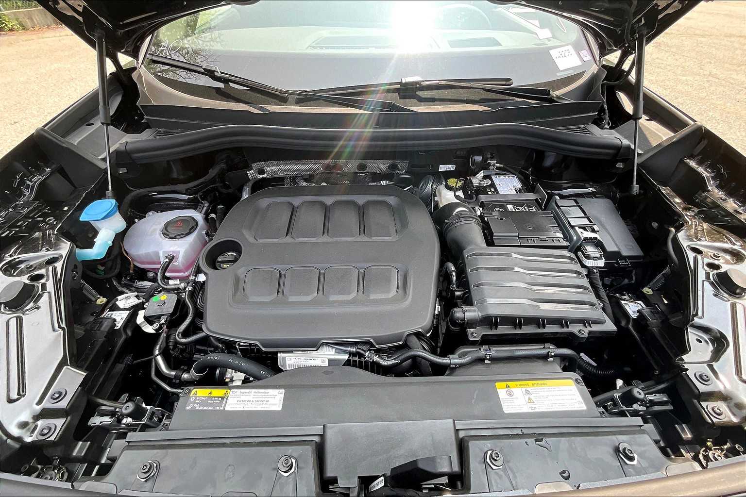 2025 Volkswagen Tiguan SE R-Line Black - Photo 16