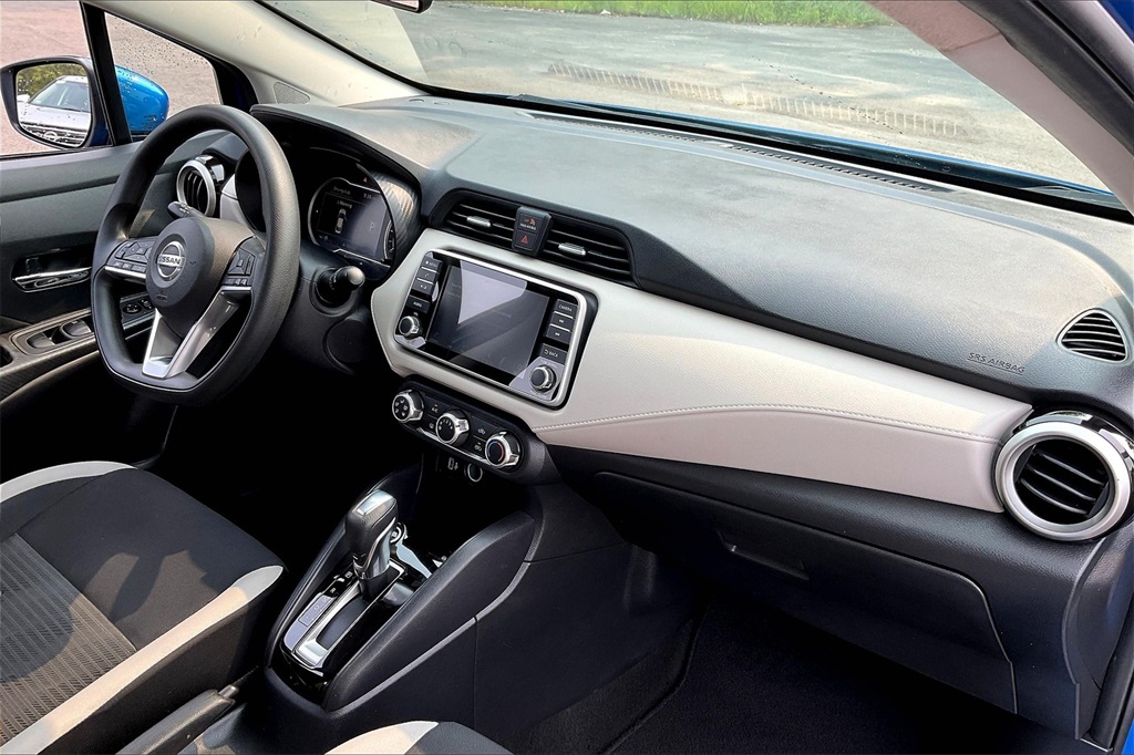 2021 Nissan Versa 1.6 SV - Photo 13