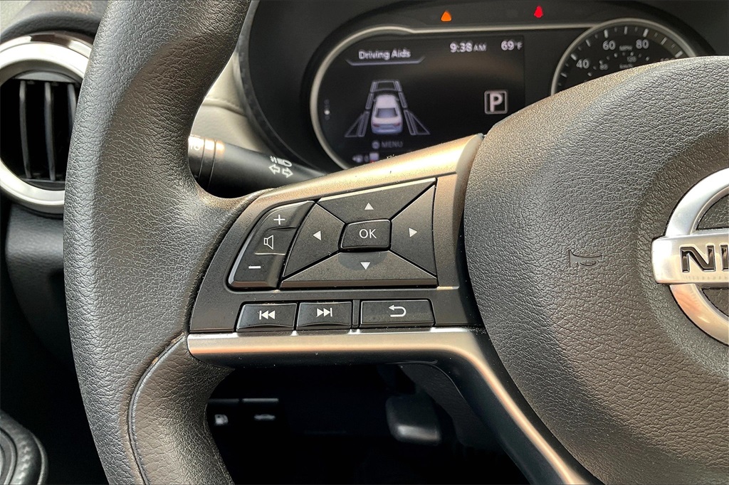 2021 Nissan Versa 1.6 SV - Photo 22