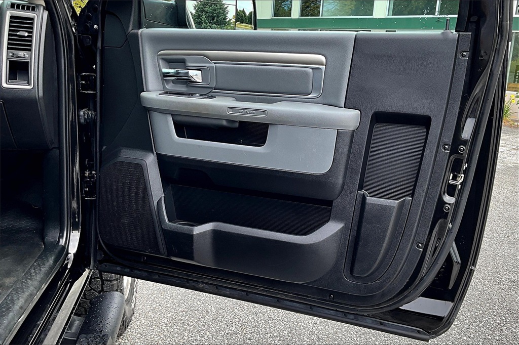 2018 Ram 3500 Tradesman - Photo 12