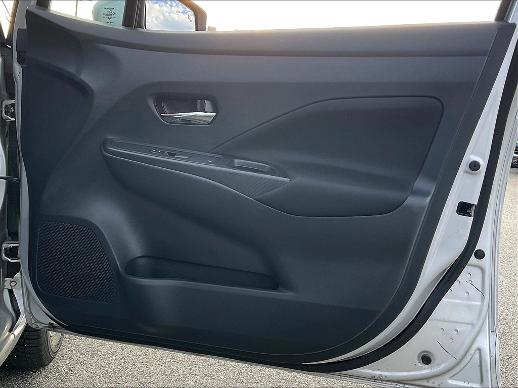 2022 Nissan Versa 1.6 SV - Photo 11