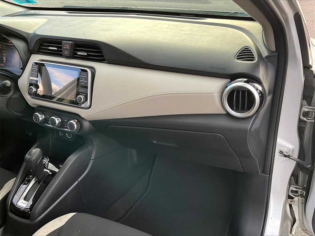 2022 Nissan Versa 1.6 SV - Photo 12