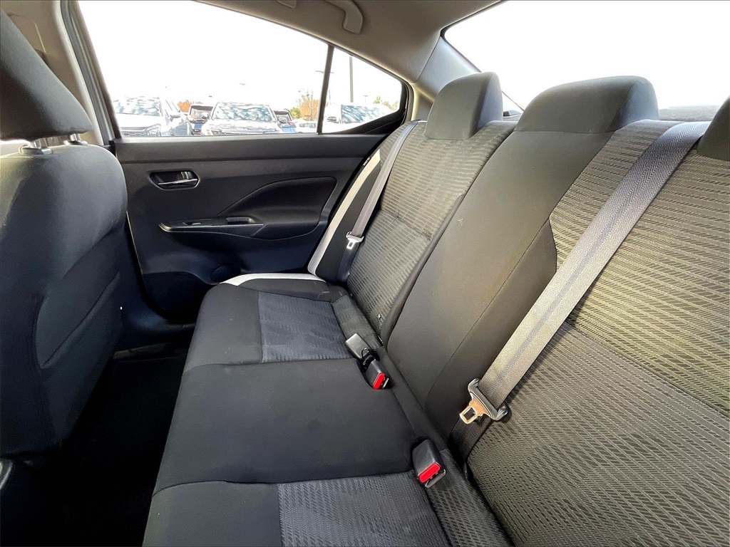 2022 Nissan Versa 1.6 SV - Photo 14