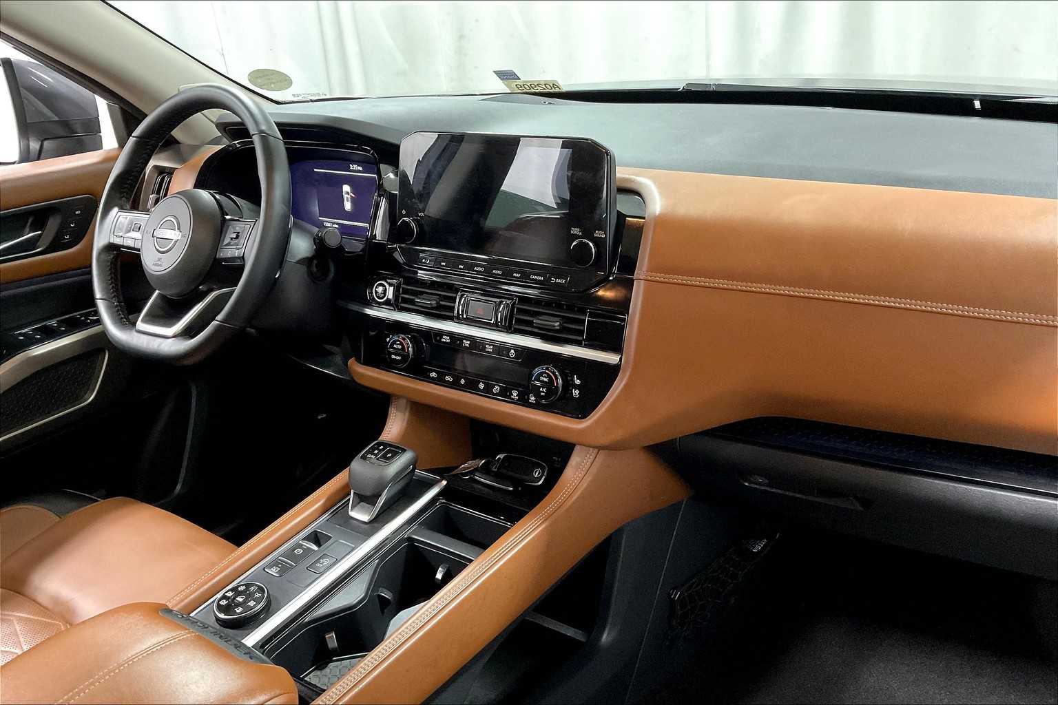 2023 Nissan Pathfinder Platinum - Photo 14