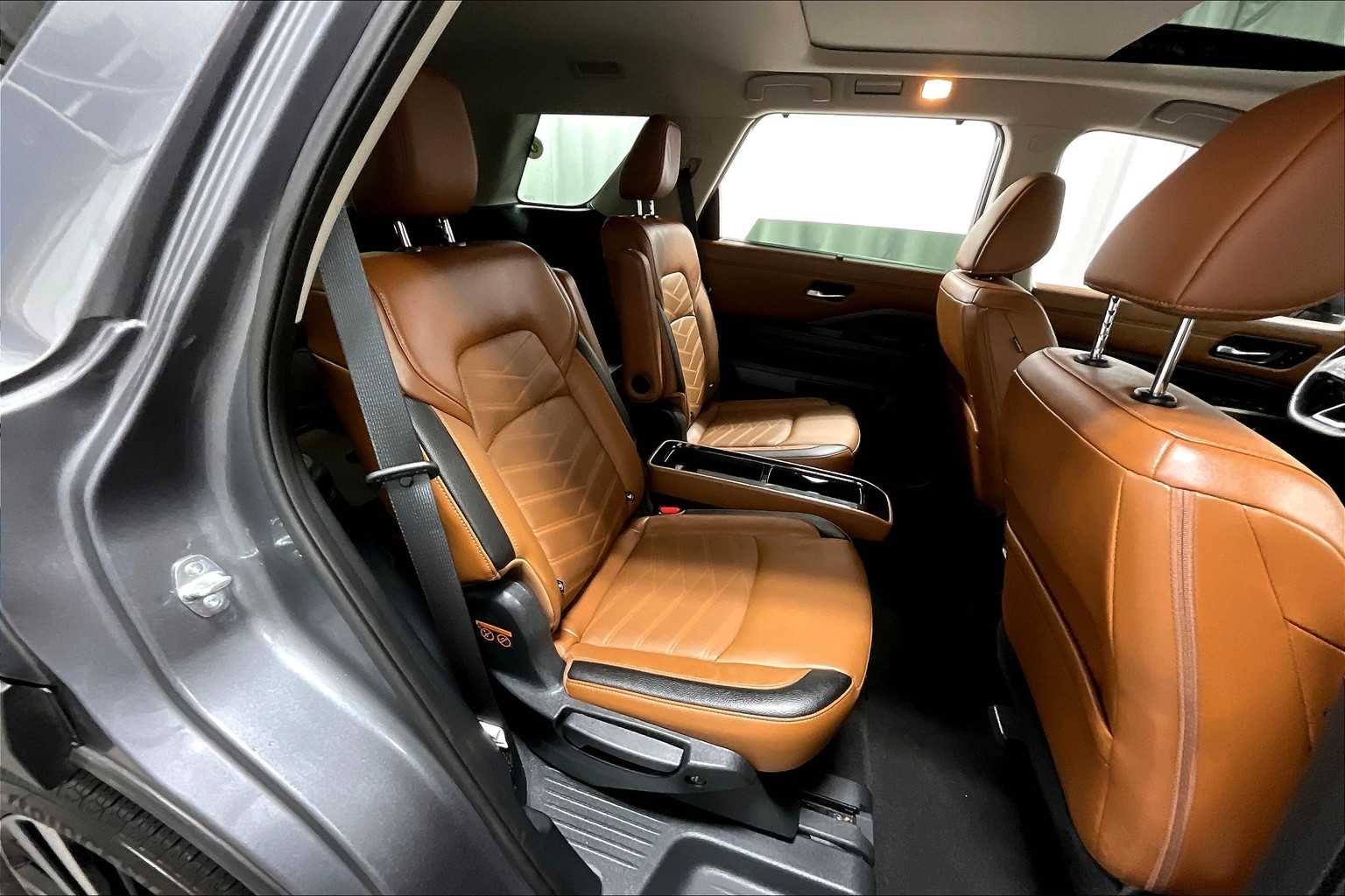 2023 Nissan Pathfinder Platinum - Photo 16