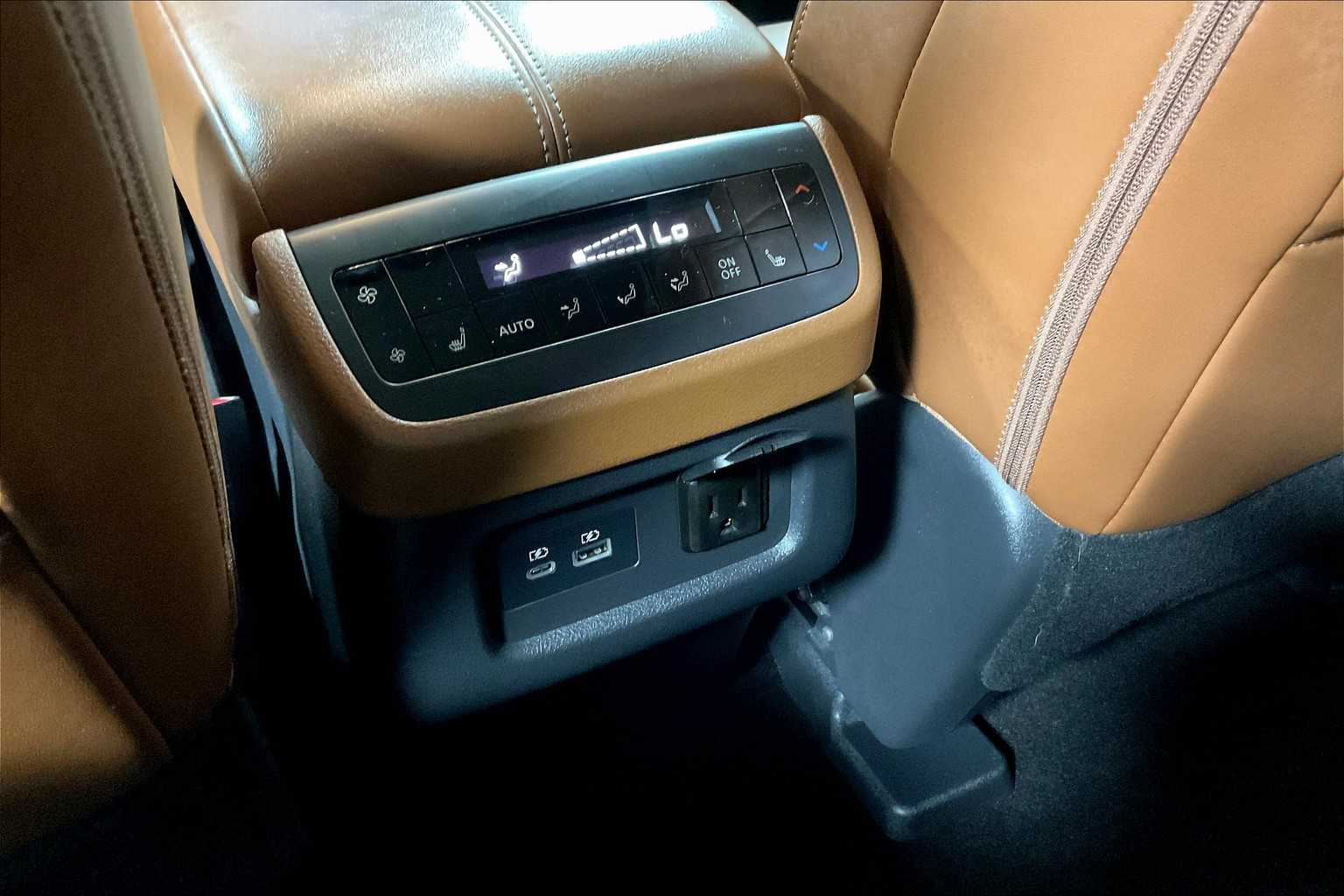 2023 Nissan Pathfinder Platinum - Photo 29