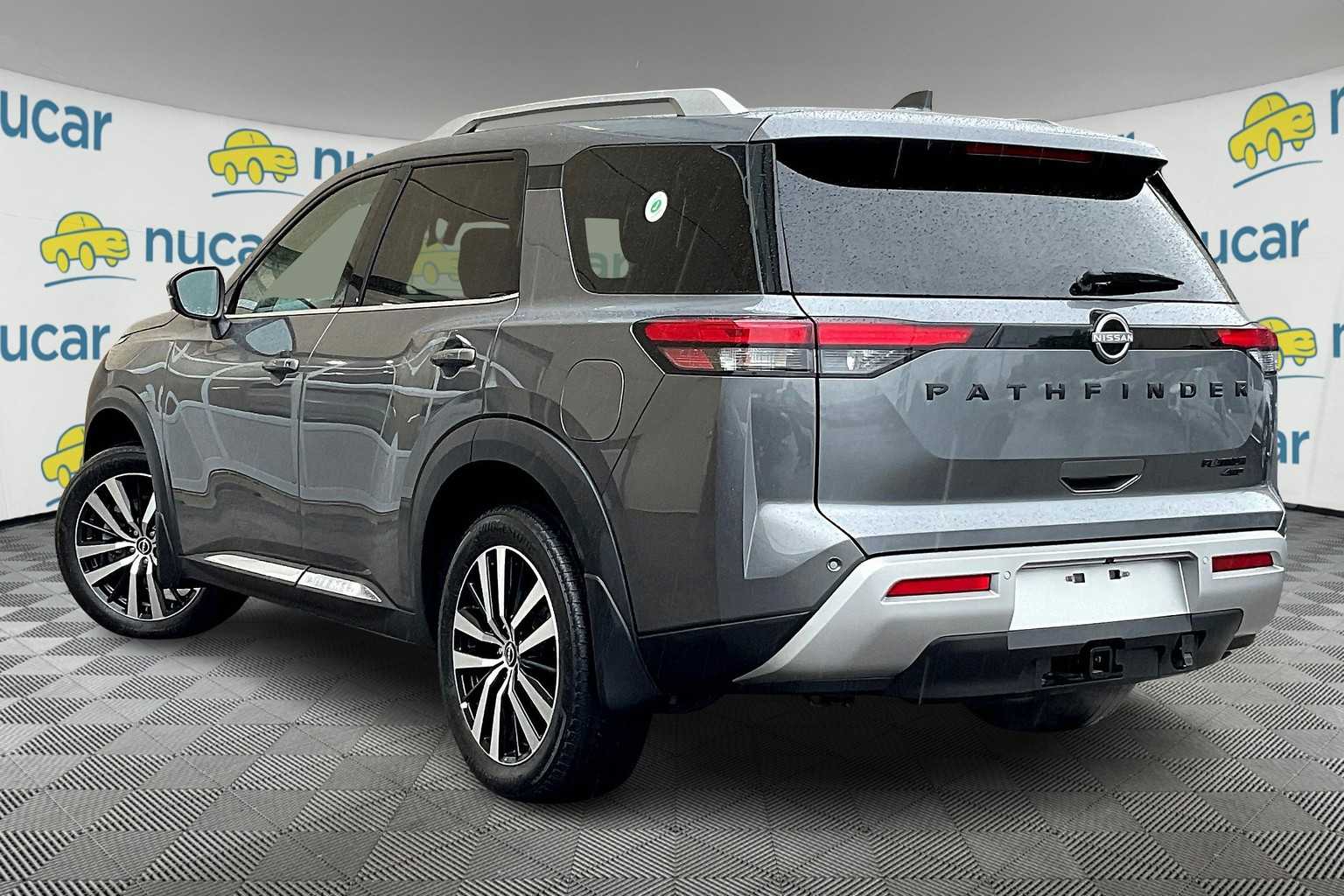 2023 Nissan Pathfinder Platinum - Photo 4