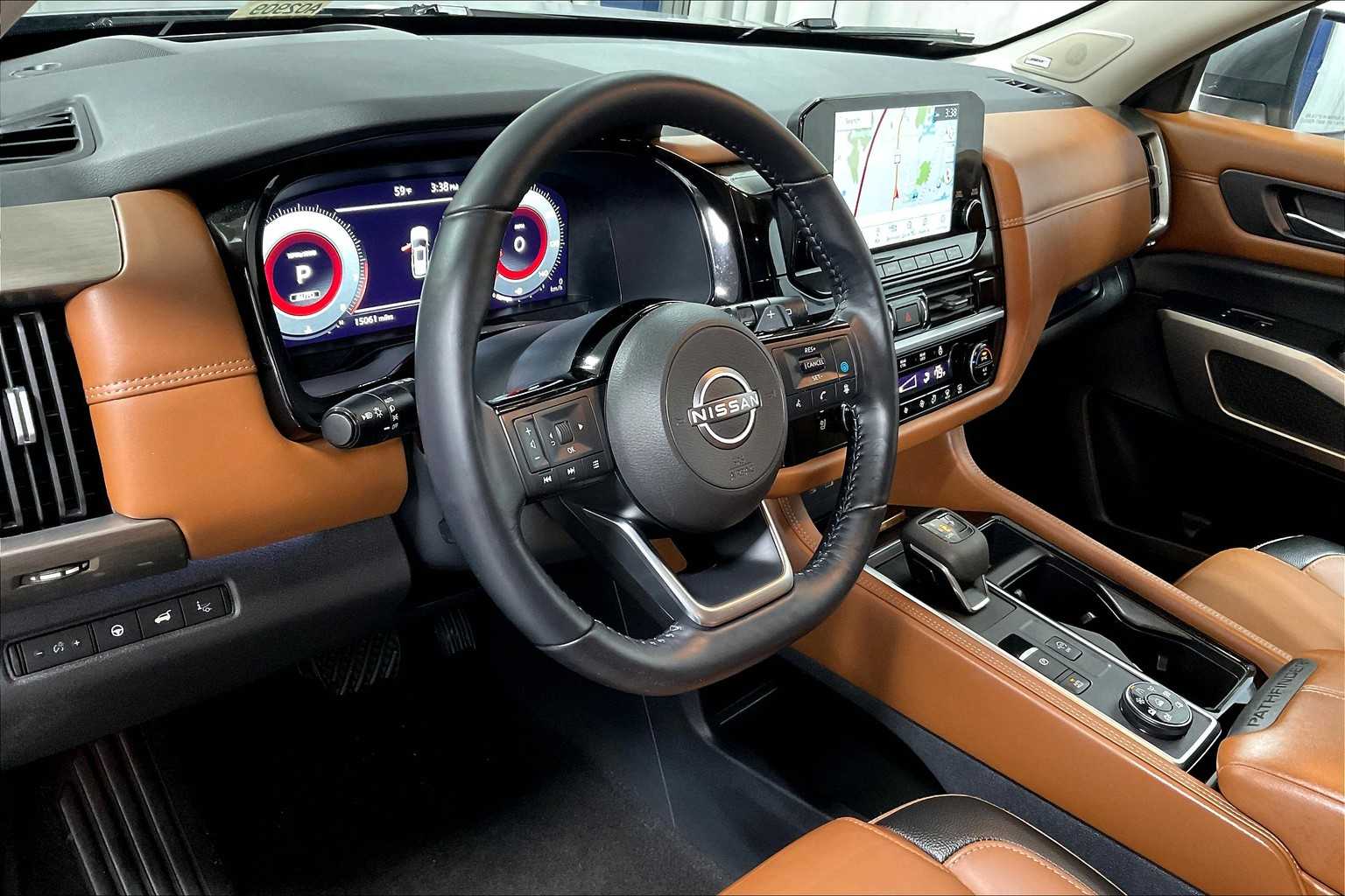 2023 Nissan Pathfinder Platinum - Photo 8