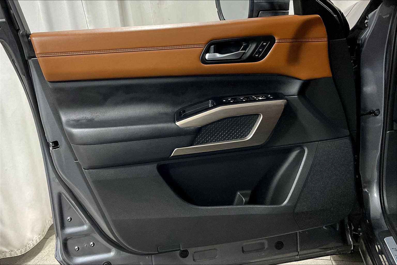 2023 Nissan Pathfinder Platinum - Photo 9