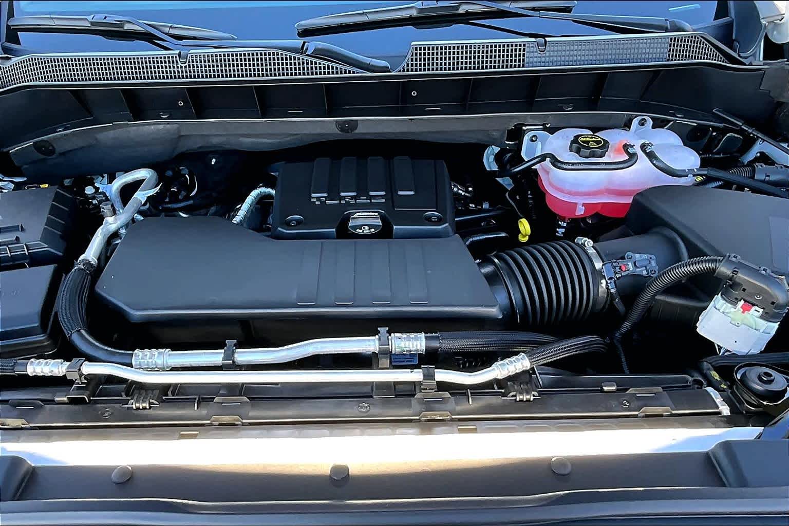 2025 Chevrolet Silverado 1500 LT - Photo 16