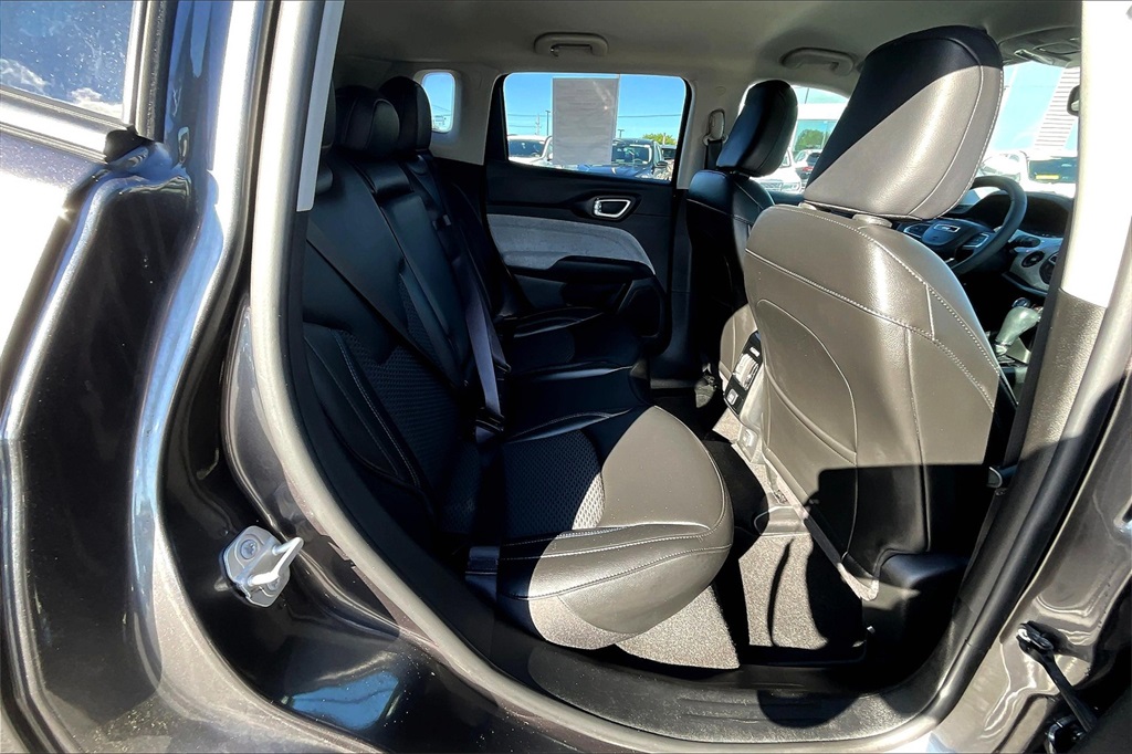 2022 Jeep Compass Latitude - Photo 16