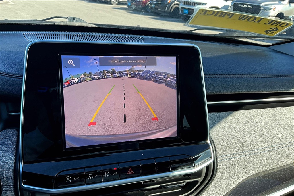 2022 Jeep Compass Latitude - Photo 19