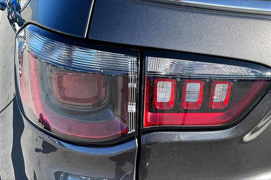 2022 Jeep Compass Latitude - Photo 32